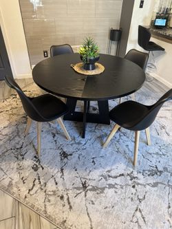 NEW 47” Round Dining Room /4chairs