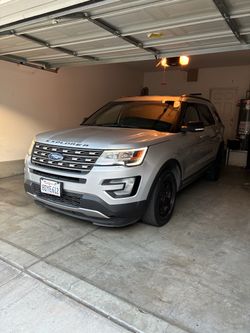 2016 Ford Xplorer