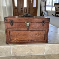Antique tool Box 