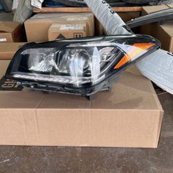 2015 Hyundai Genesis Left Headlight 