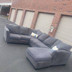 Gray Sectional Couch 