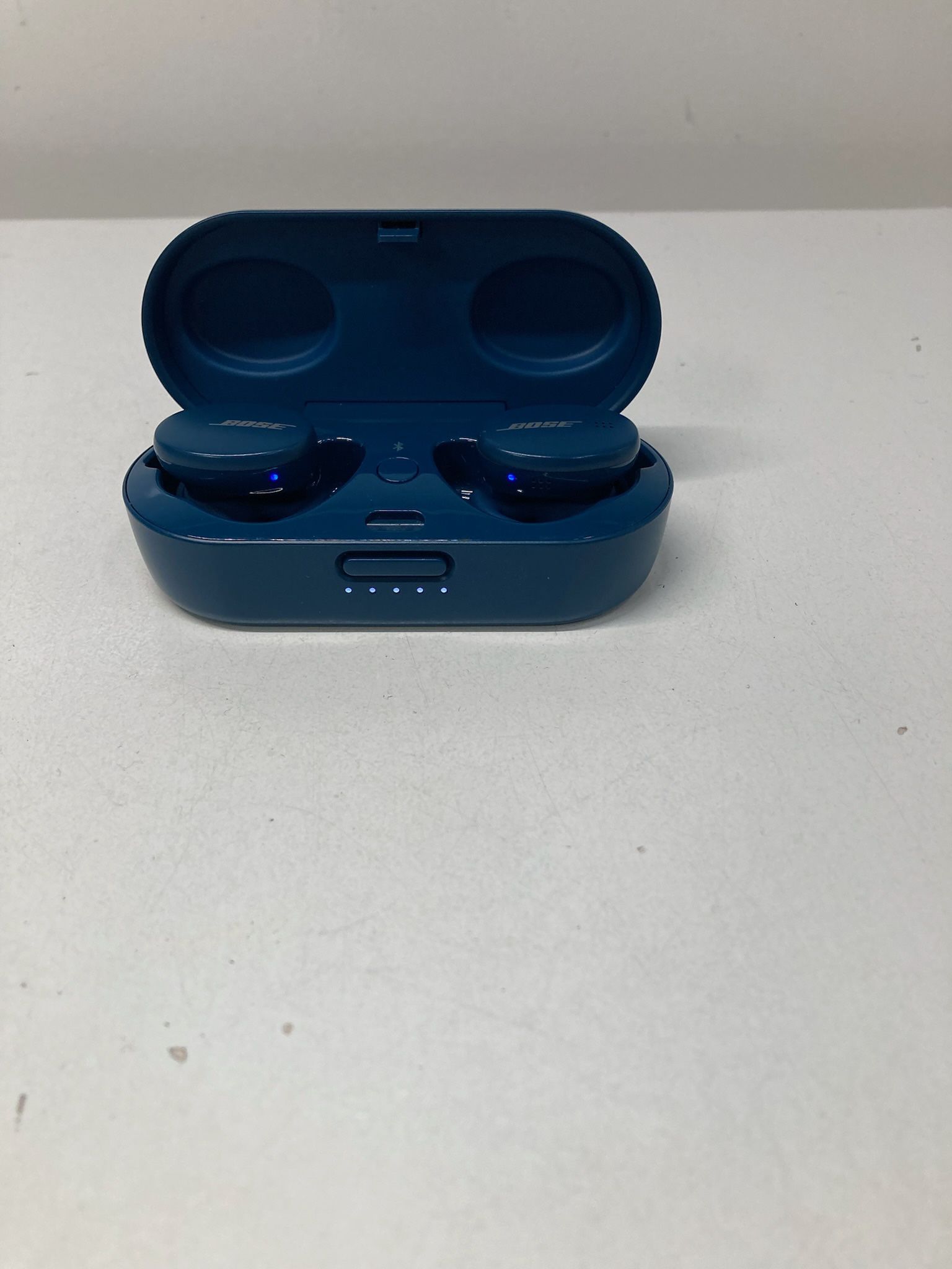 Bose 427929 Sport True Wireless Bluetooth Earbuds With Charging Case