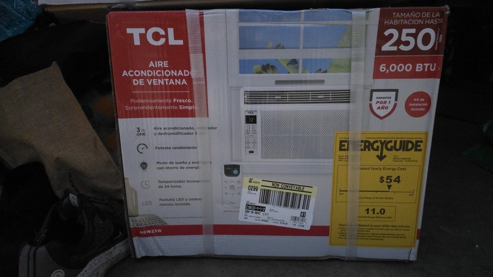 TCL 6000 BTU Window AC Unit With Dehumidifier