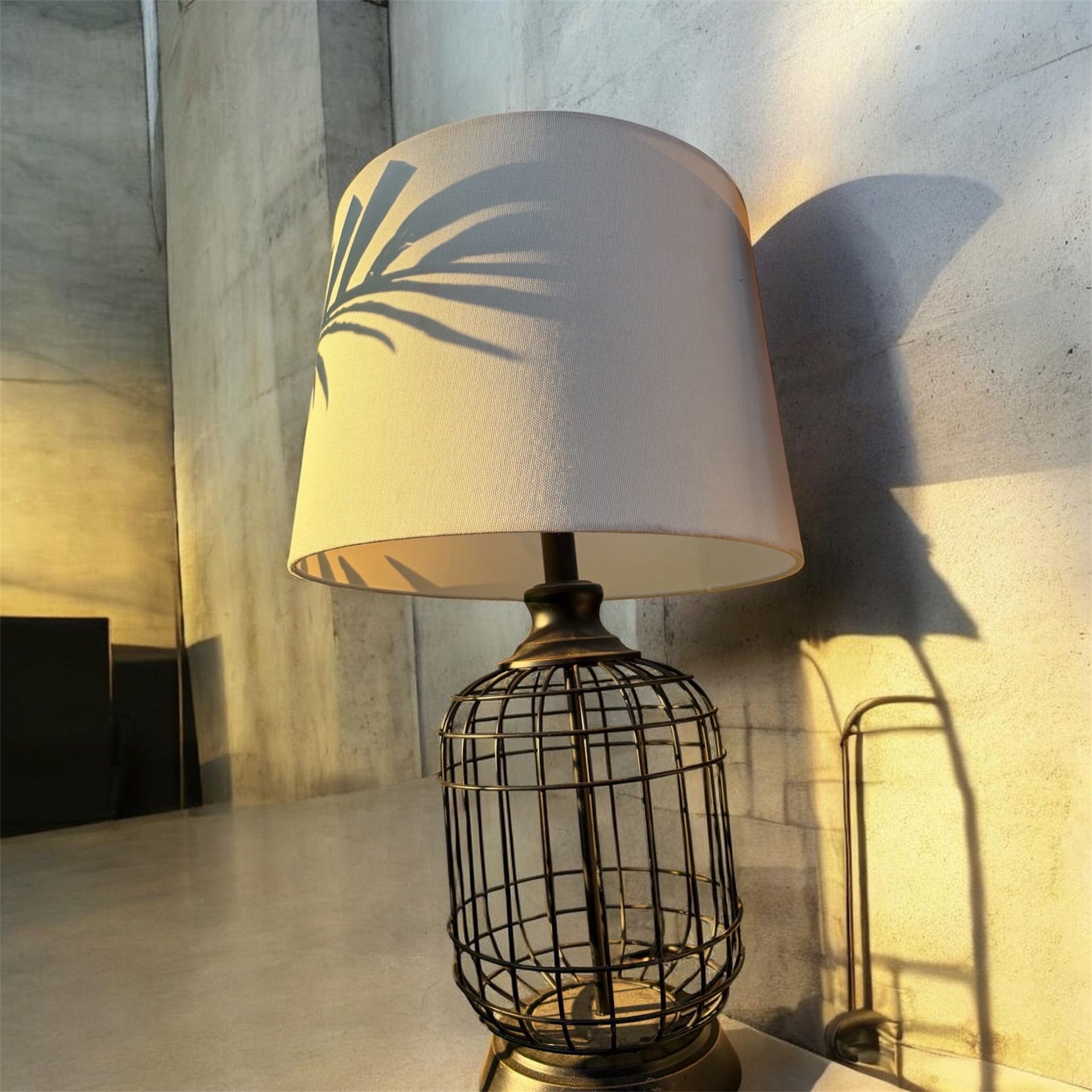 Gorgeous lamp