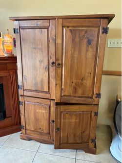 🪵 FREE Wood Cabinet! 🪵