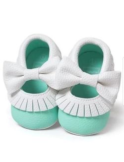 Baby Tassle Moccasins With Bow