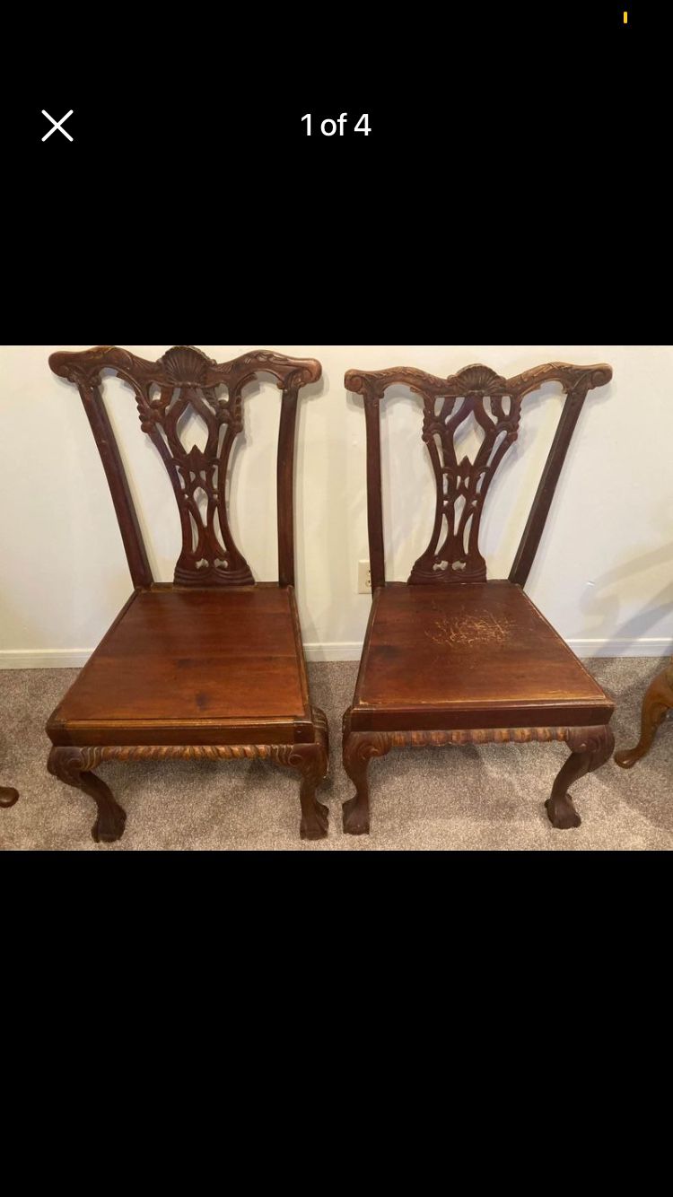 2 Beautiful Antique wooden chairs Excellent Condition 
