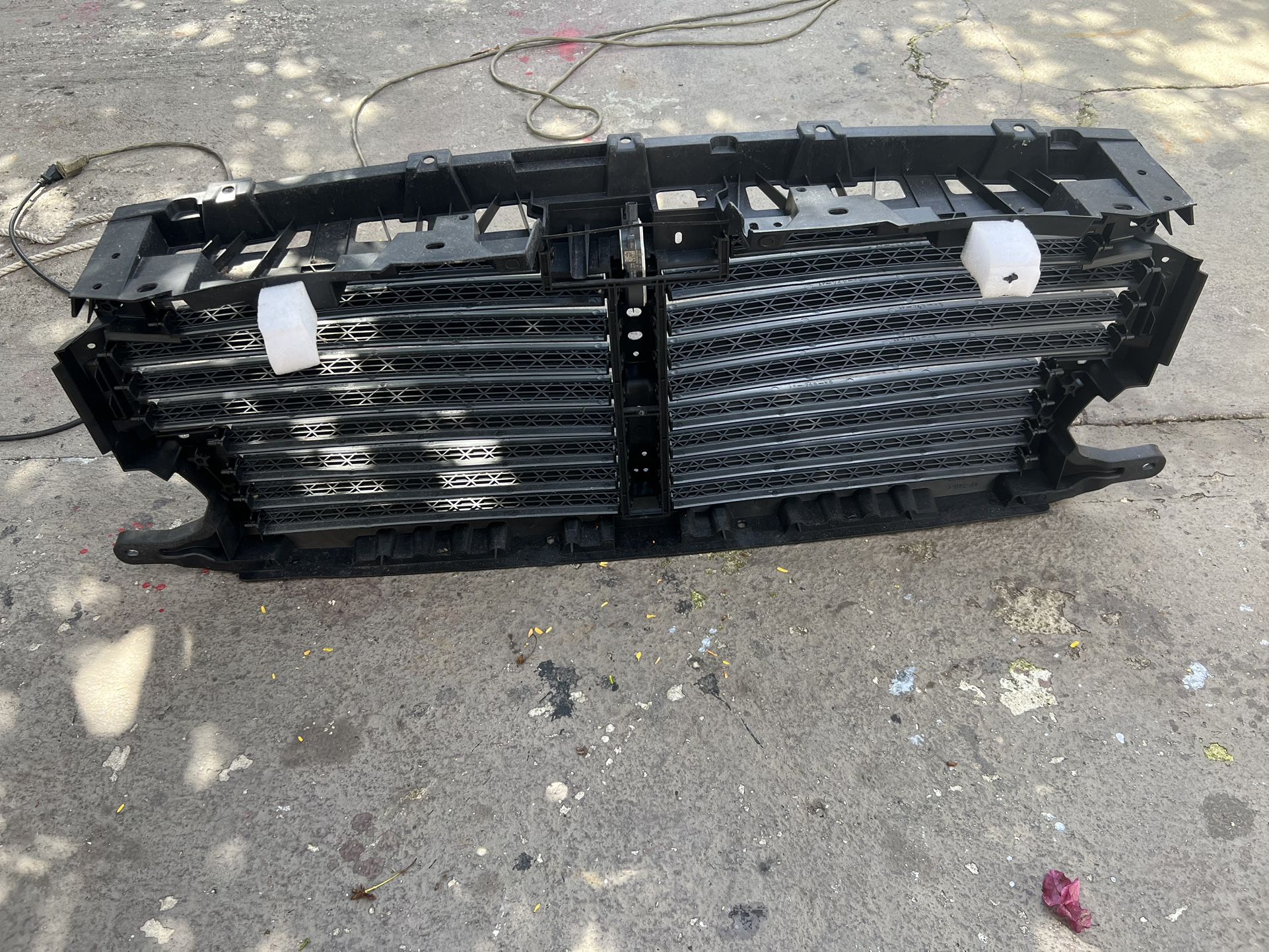 2015-2018 Ford F150 Radiator Vents