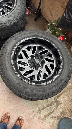 Tires & wheels