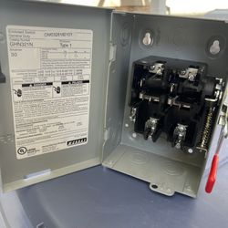 30 Amp Breaker Box 2-Pole Fusible Safety Switch Disconnect