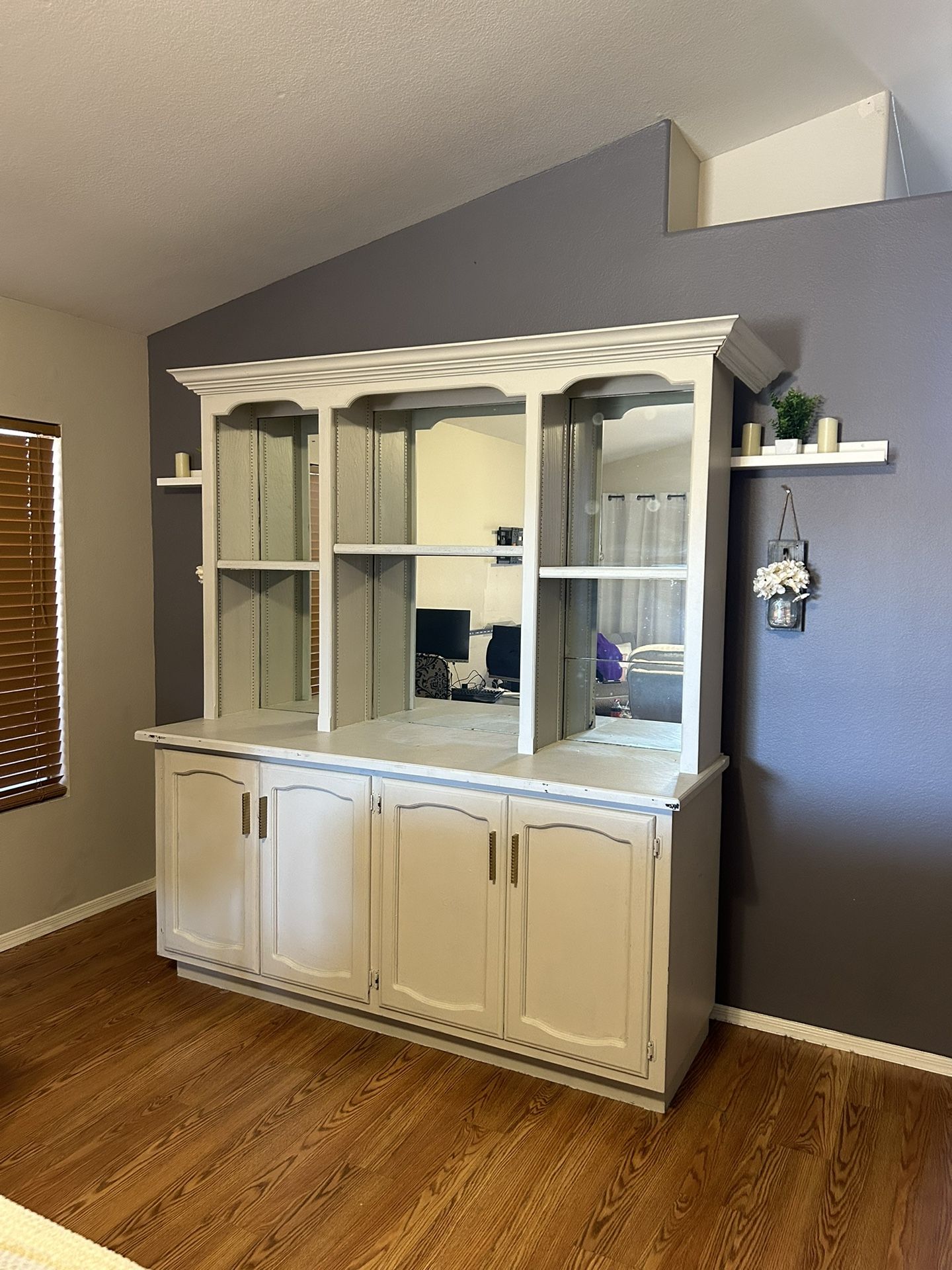 FREE Living Room Hutch for Sale in Phoenix, AZ OfferUp