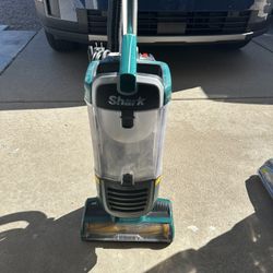 Shark Bagless Vacuum For Carpet And Hard Floors