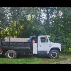 S1900  85 International Dump Truck
