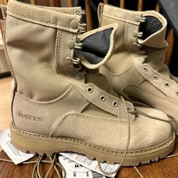 NEW BATES Gortex Tan Suede Combat Boots Unisex Size 9 Women’s, 7 Men’s NEW