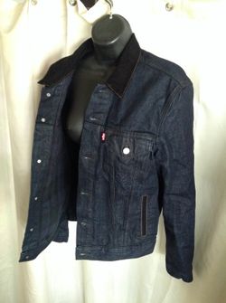Levi Strauss dark denim jean platted jacket size M