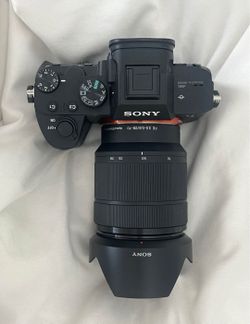 SONY A7III w FE 28-70 mm lens