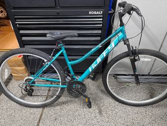 Woman’s mountain bike Huffy