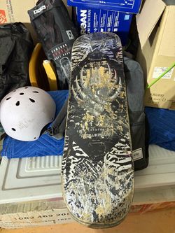 Skateboard deck