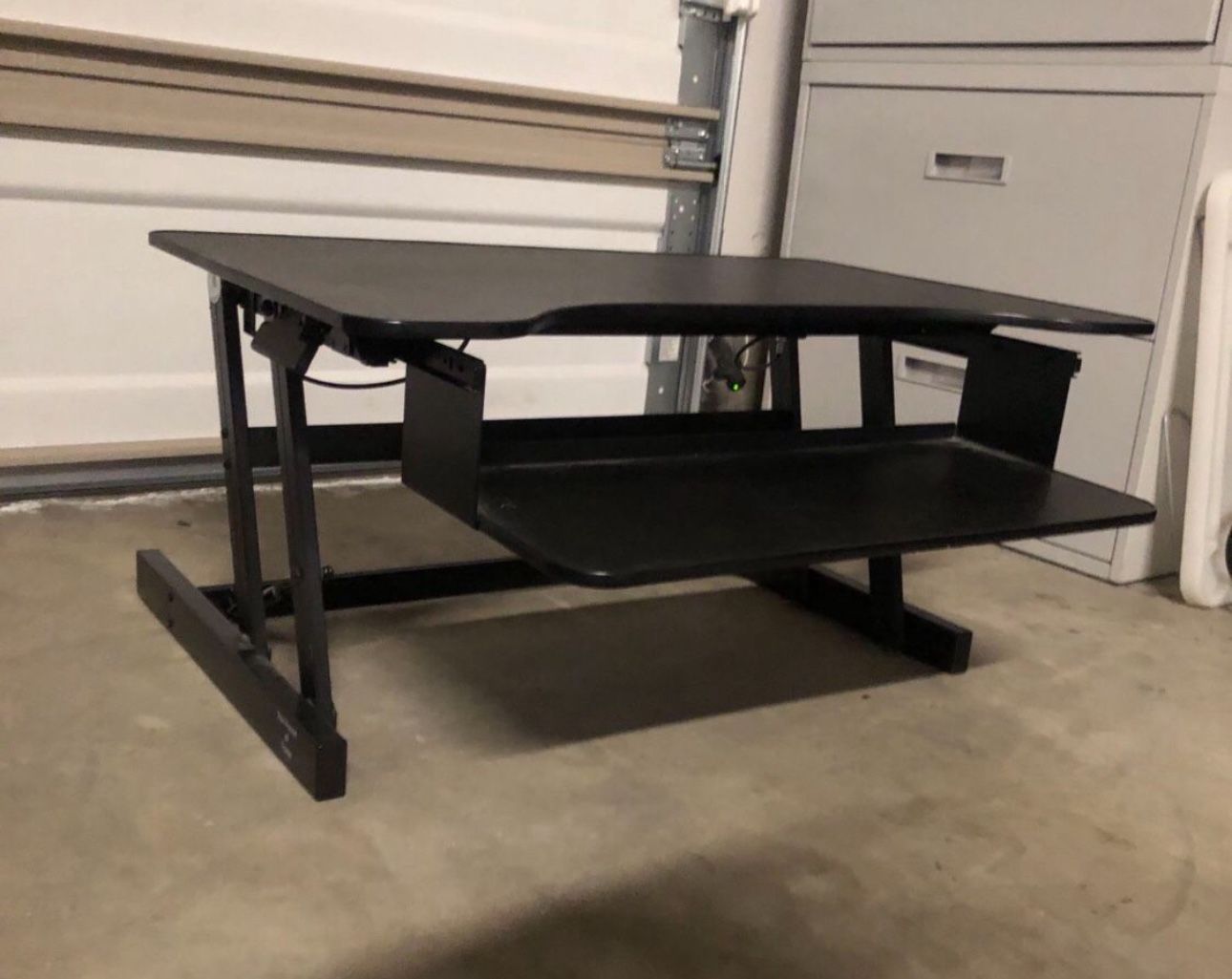 Adjustable Stand Up Desk Manual Convertor