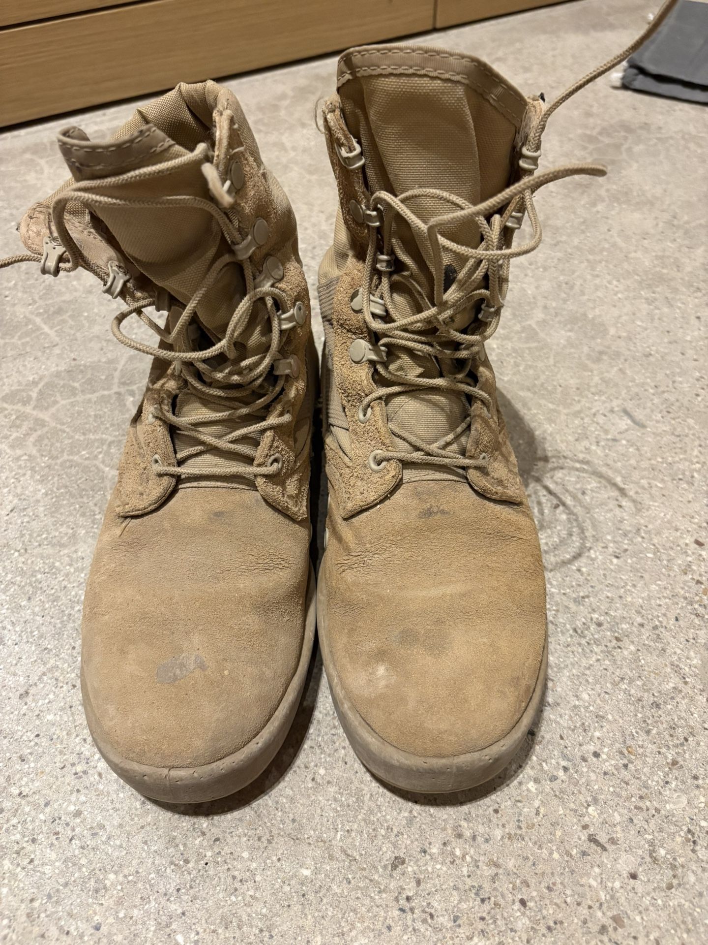 Army Combat Boots 6.5 Women