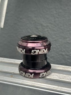 Chris King 1 1/8 Headset with God & Famous Top Cap