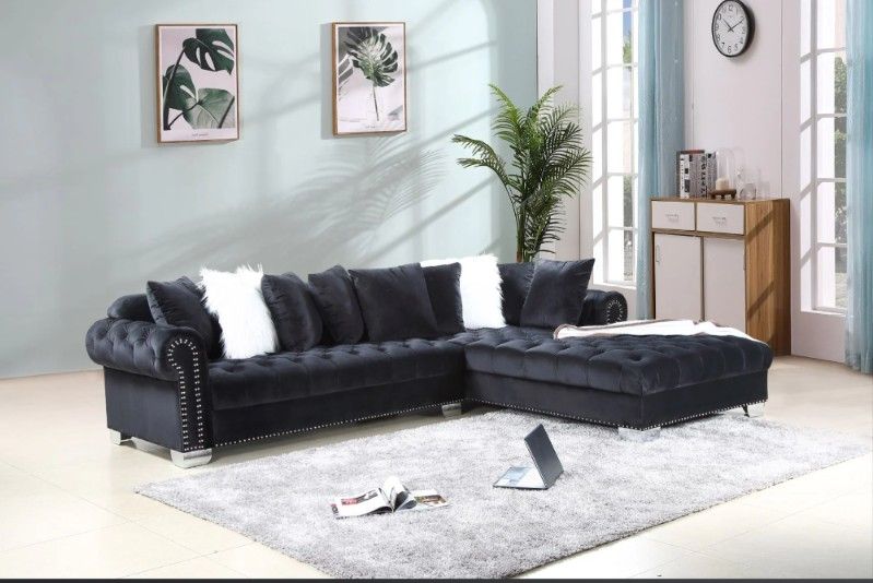 Divine 2PC Tufted Velvet Sectional w Pillows