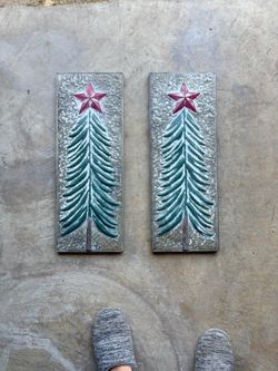 Christmas Tree Wall Plaques Set of 2