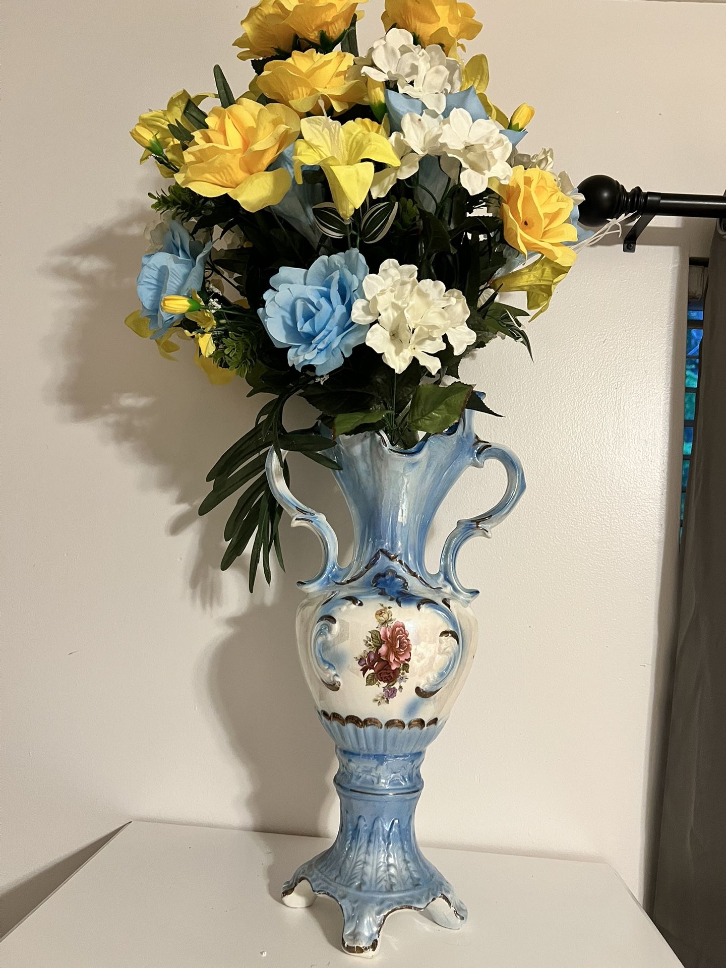 Gorgeous Tall Blue floral vase With Flower Arrangement