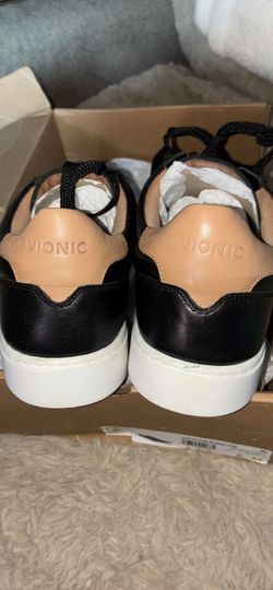 Vionic Black Leather Sneakers