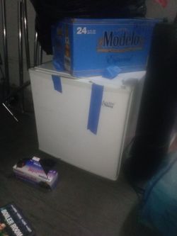Mini Fridge 