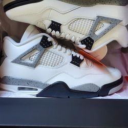 Nike 2025 Air Jordan Retro 4 IV White Cement Sz. 9.5 DS New