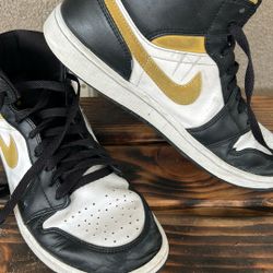 Jordan 1 White Pollen Black Size 10.5