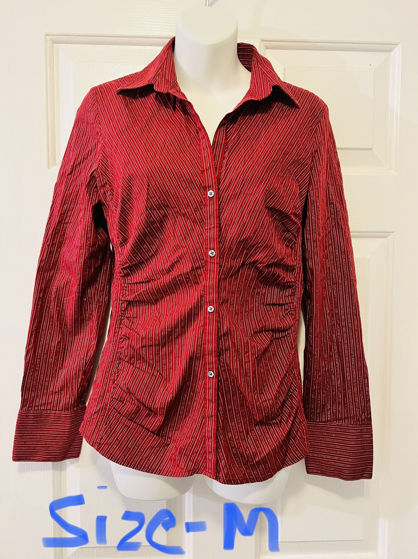Very beautiful women Shirt size (m) only $7