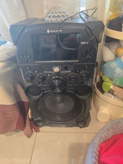 Singing Karaoke machine