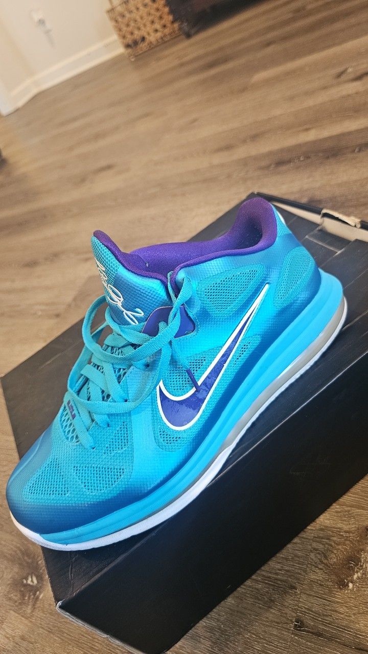 Size 10.5 - Nike LeBron 9 Low Summit Lake Hornets blue Purple Galxy Big Bang

