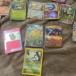 Difrent Pokemon Cards