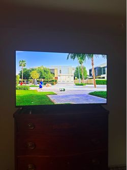 48” Phillips Roku smart tv