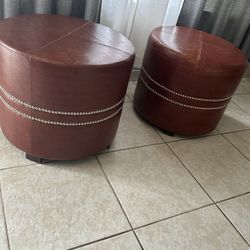Ottoman 1x $50 OR 2x$80