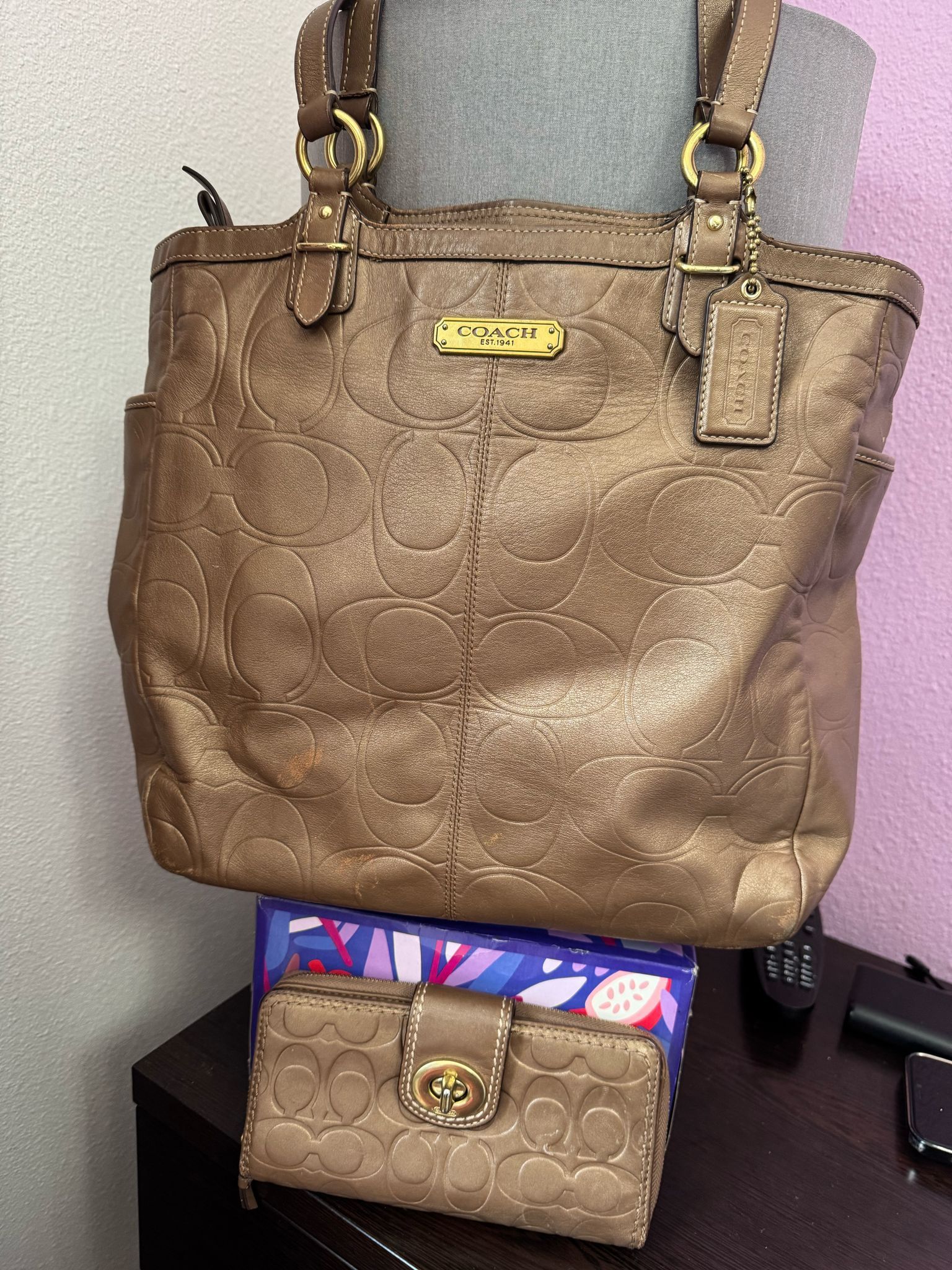 Coach Purse With Wallet