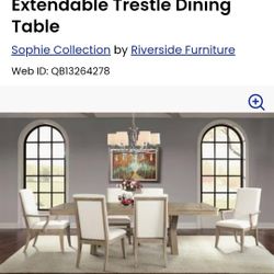 7-Piece Dining Room Set – Like New, Includes Extensions