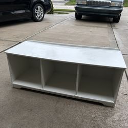 3 Cube Storage Bench
