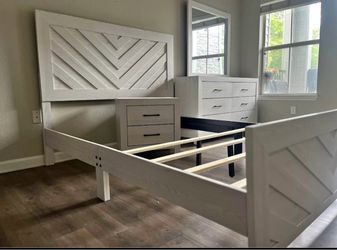 Hot Sale! Get a Full or Queen Size Bed With Dresser & Mirror and Night Stand  — all for just $798!