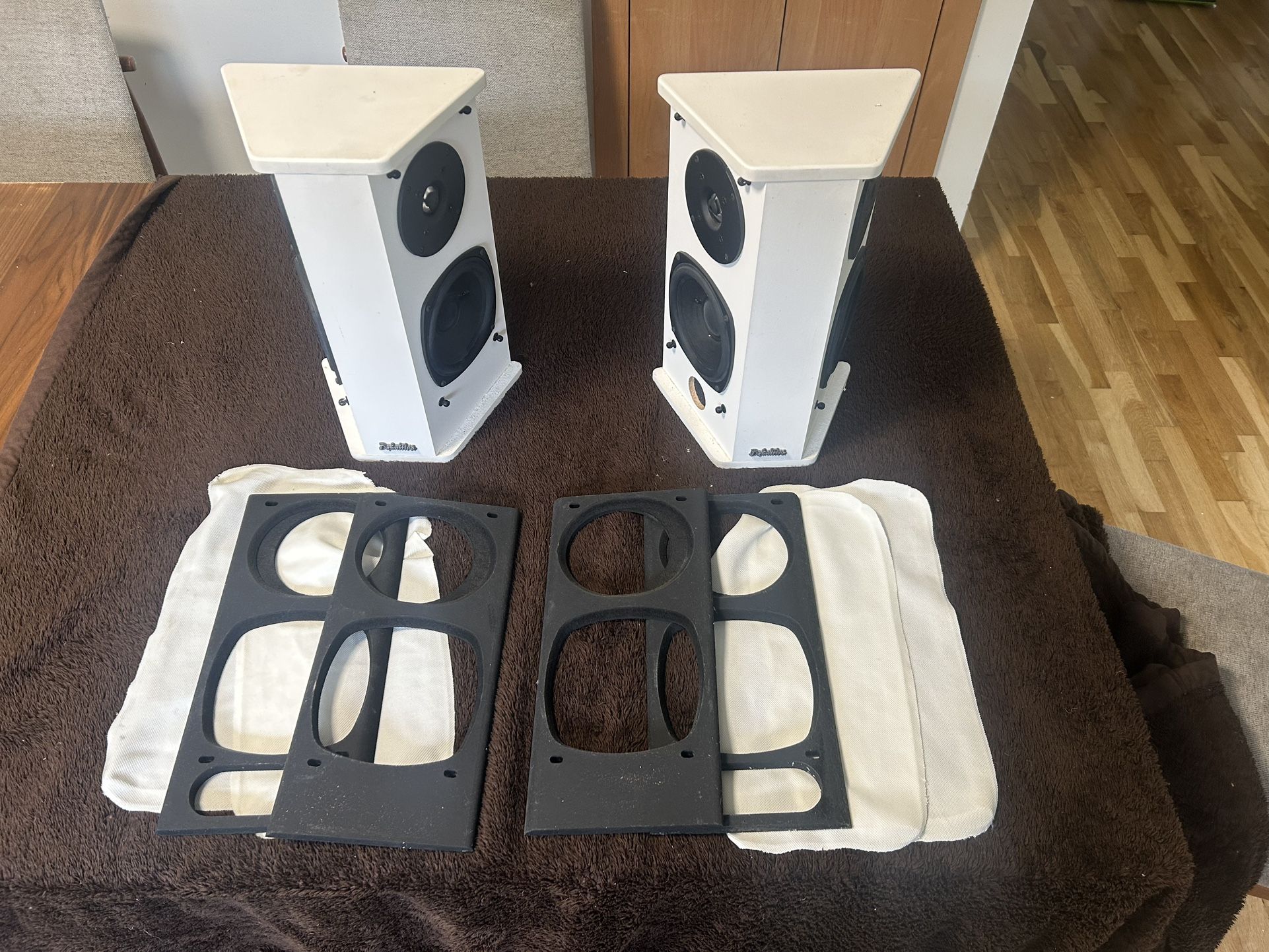 Definitive Technology BP-2X