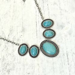 Faux Turquoise Silver Tone Pendant Necklace 