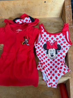Minnie Mouse girls 4T, swimming suit set, like new, $9