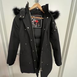 Moose Knuckles Women’s parka size small 