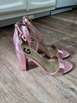 G by Guess size 8M Pink Metallic Block Heels – Women’s Dress Sandals ✨