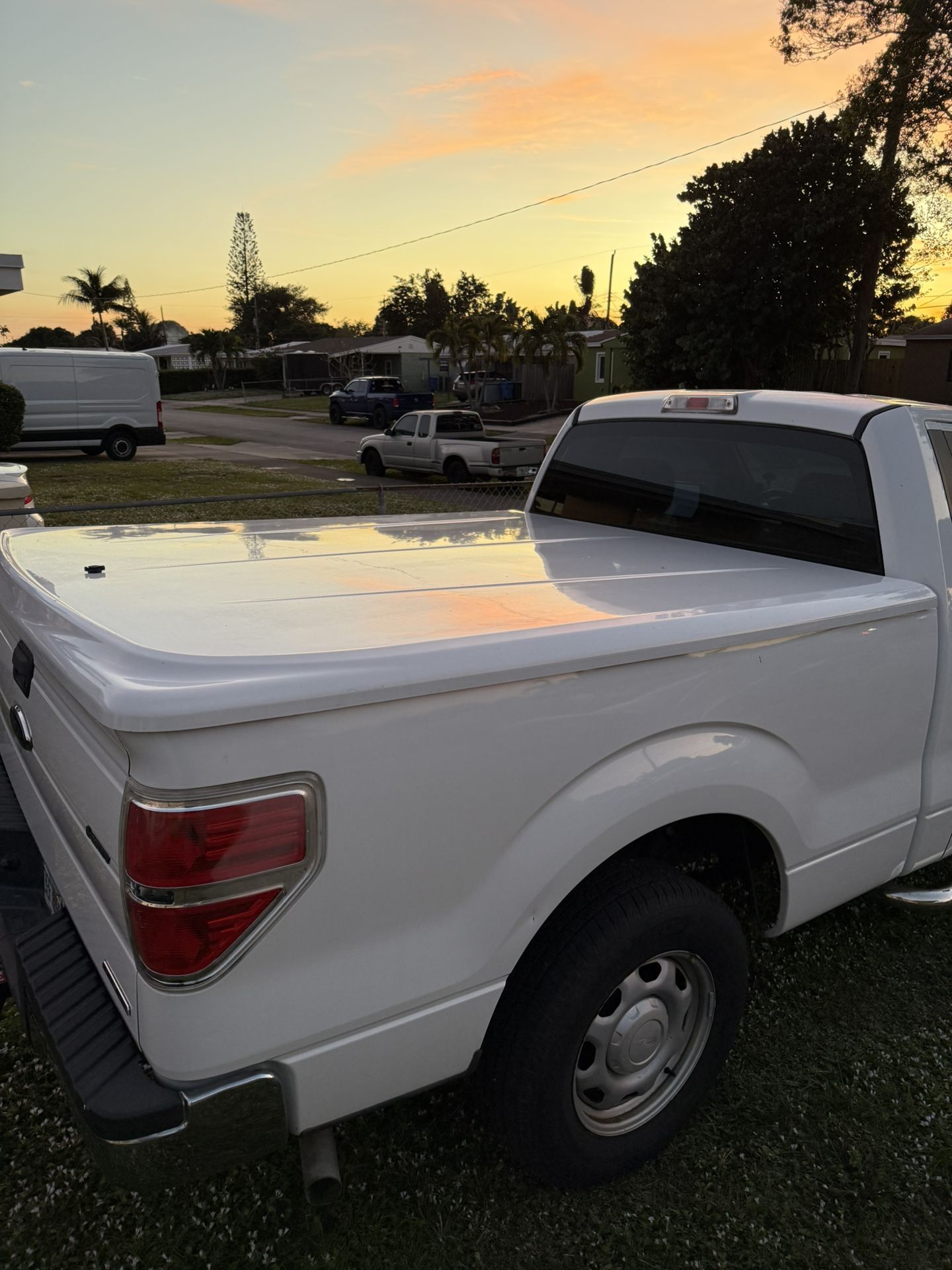 Truck Bed Cover 