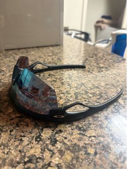 Oakley  sunglasses
