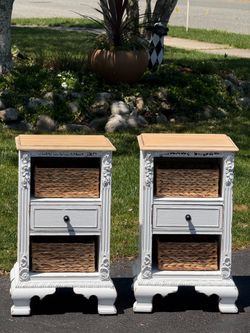 SEt of 2 white cottage beach house night stands end tables side tables seagrass baskets
